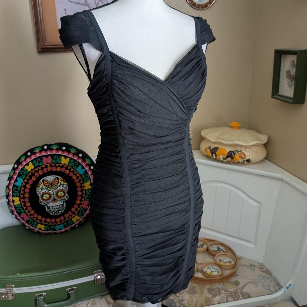 BCBGMAXAZRIA Black Shirred Tulle Cap Sleeve Dress